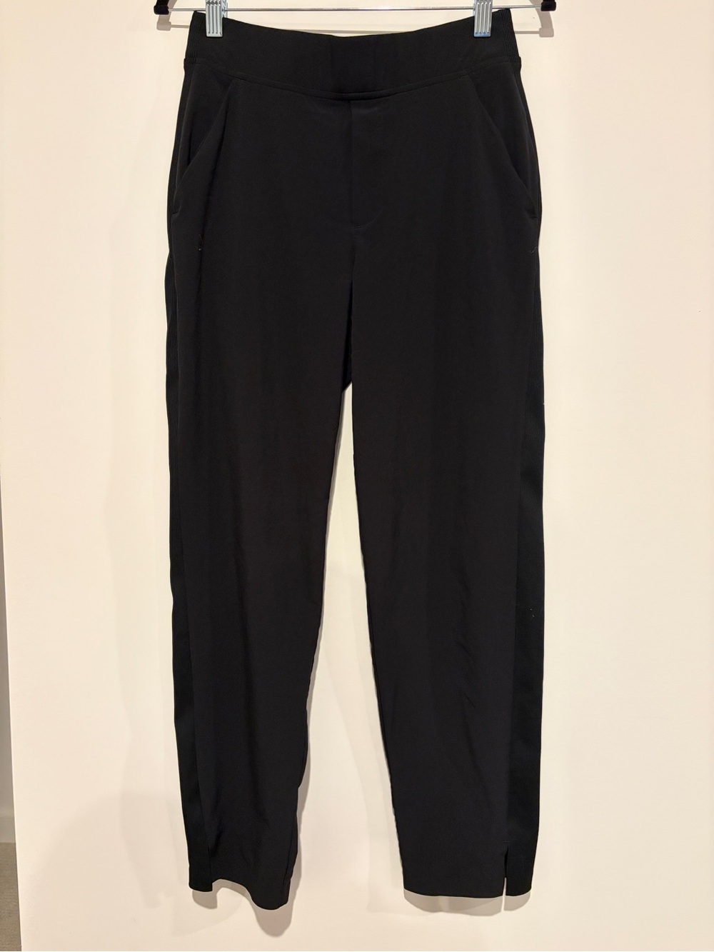 Athleta Endless High Rise Tapered Ankle Pants Solid Black Size 4
